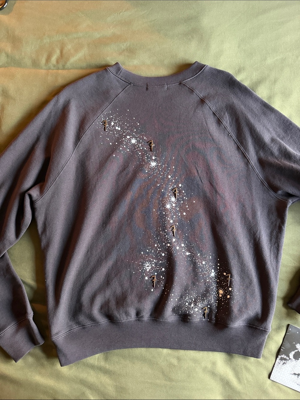 {BTS} Arirang Tour crew neck sweater pullover M + V’s Layover EP - Picture 6 of 12